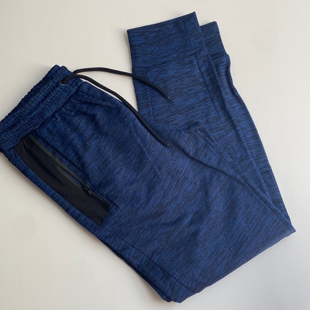 NWOT RBX men’s navy/black joggers with zipper front pockets, size medium